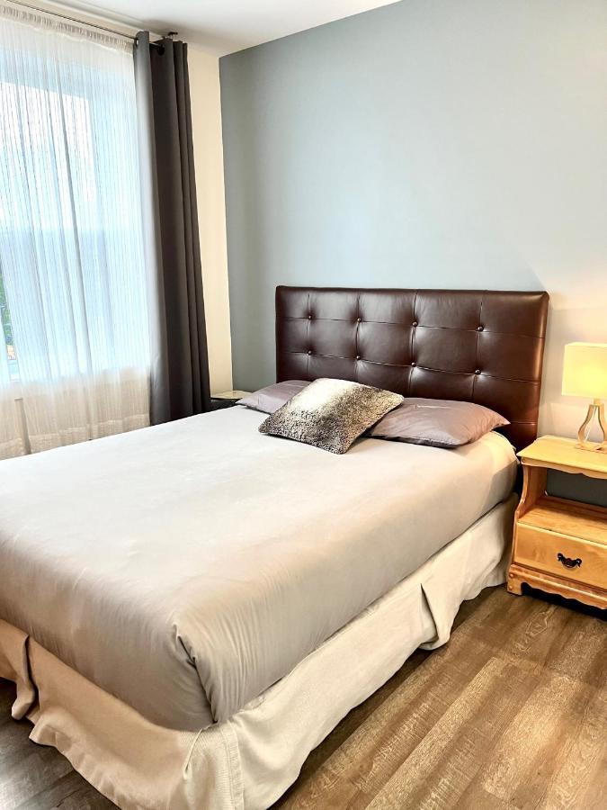 Sutton - Condo Au Coeur Du Village Екстер'єр фото